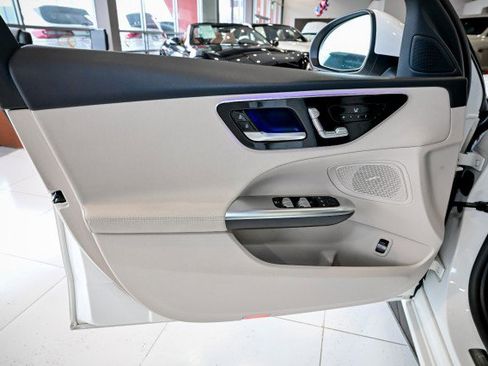Used 2023 Mercedes-Benz C 300 4MATIC Sedan image 17