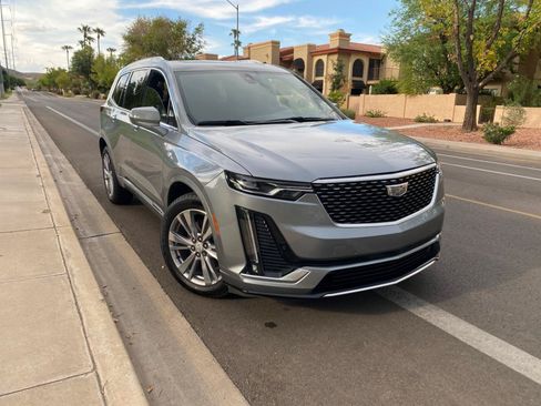 Used 2024 Cadillac XT6 Premium Luxury AWD/4WD image 4