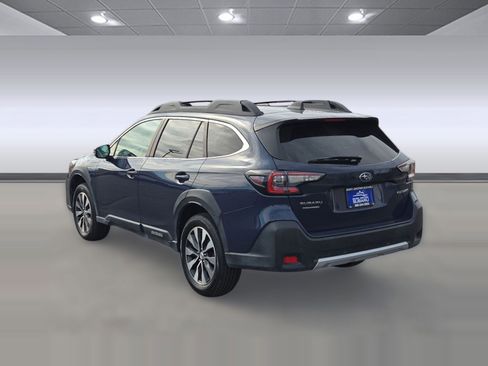 Used 2023 Subaru Outback Limited image 3