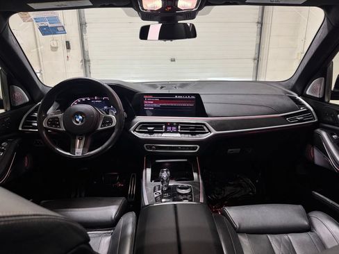 Used 2020 BMW X7 M50i w/ Dynamic Handling Package AWD/4WD image 33