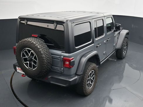 Used 2024 Jeep Wrangler Unlimited Rubicon AWD/4WD image 29
