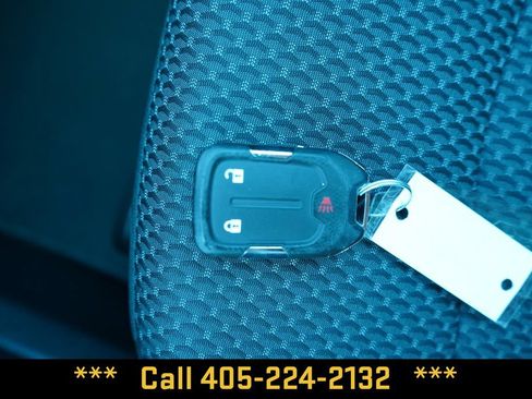 Used 2024 GMC Terrain SLE FWD image 39
