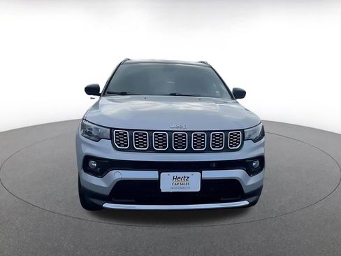 Used 2025 Jeep Compass Limited AWD/4WD image 4