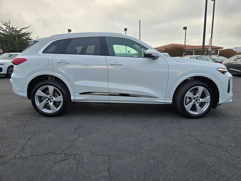 New 2025 Audi Q5 Premium Plus image 39