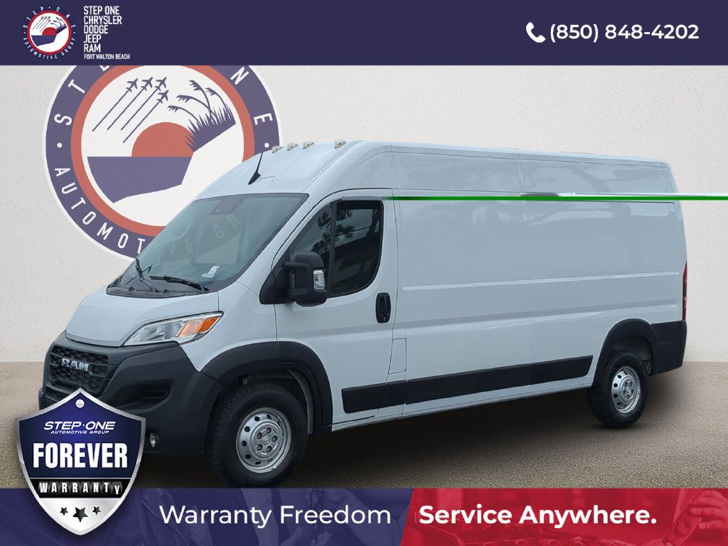 Used 2025 RAM ProMaster 2500 w/ Convenience Group FWD image 2