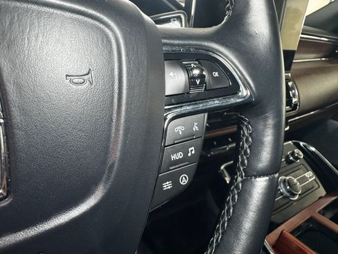 Used 2022 Lincoln Navigator L Reserve AWD/4WD image 30