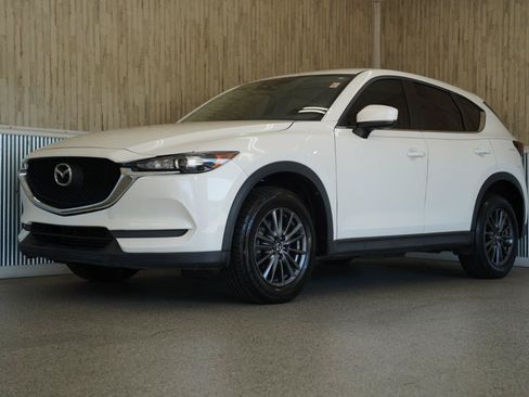 Used 2019 MAZDA CX-5 Sport FWD image 4