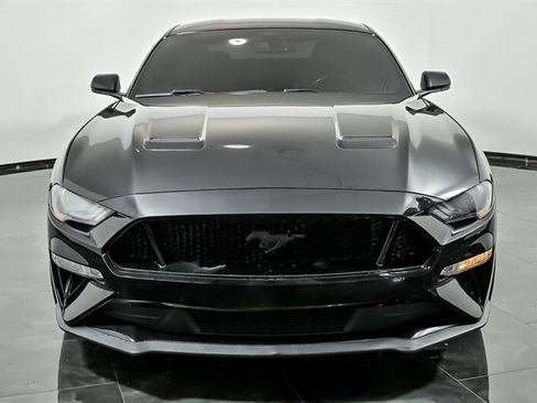 Used 2019 Ford Mustang GT Premium RWD image 4