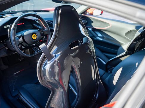 Used 2022 Ferrari SF90 Stradale AWD/4WD image 18
