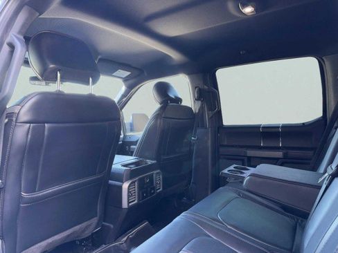 Used 2019 Ford F150 Platinum w/ Equipment Group 701A Luxury image 45