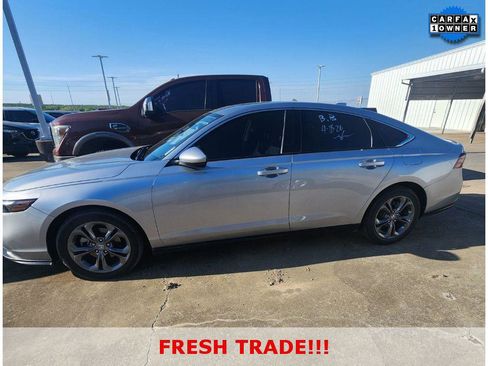 Used 2023 Honda Accord EX image 3