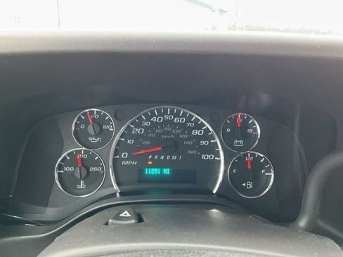 Used 2024 GMC Savana 2500 w/ Driver Convenience Package RWD image 4