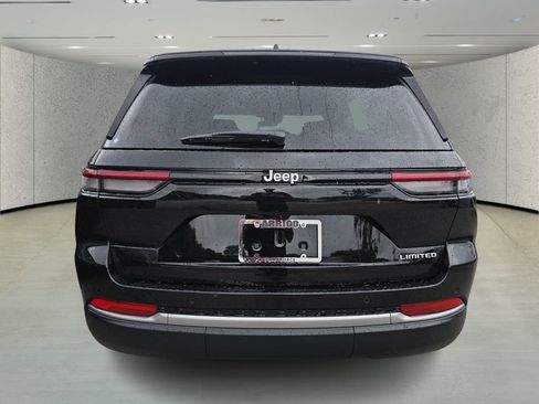 New 2026 Jeep Grand Cherokee Limited RWD image 5