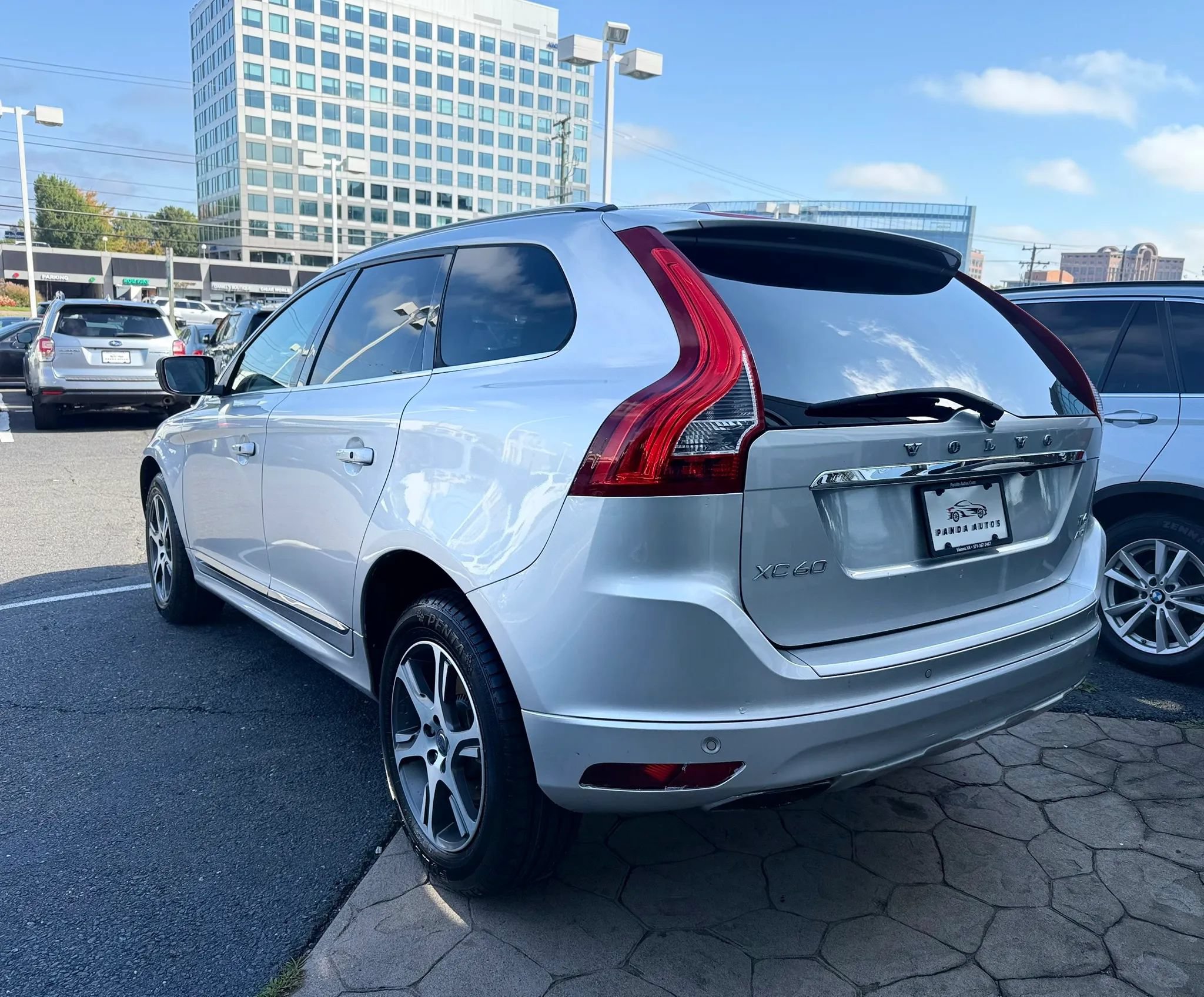 Used 2014 Volvo XC60 T6 AWD/4WD image 5