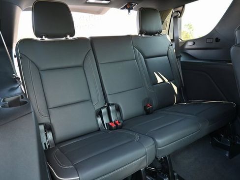 Used 2025 Chevrolet Tahoe Premier image 23