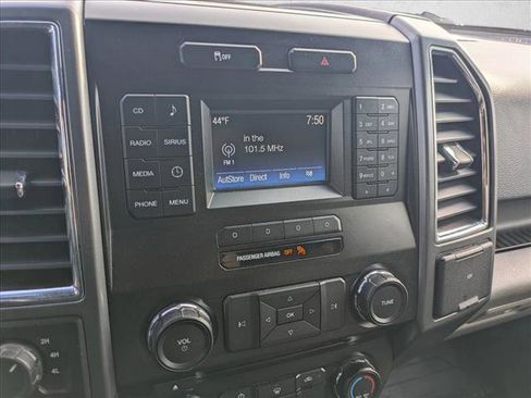 Used 2016 Ford F150 XLT w/ Heavy-Duty Payload Package AWD/4WD image 12