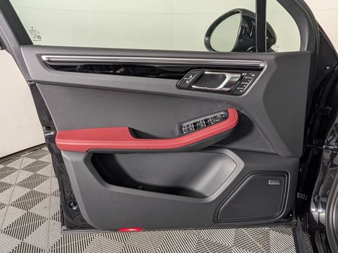 New 2026 Porsche Macan S AWD/4WD image 25