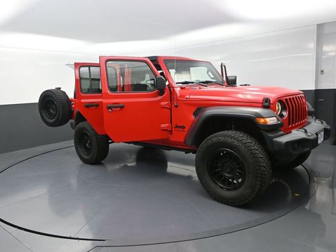 Used 2020 Jeep Wrangler Unlimited Sport AWD/4WD image 32