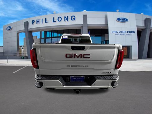 Used 2020 GMC Sierra 1500 AT4 w/ AT4 Premium Package AWD/4WD image 4