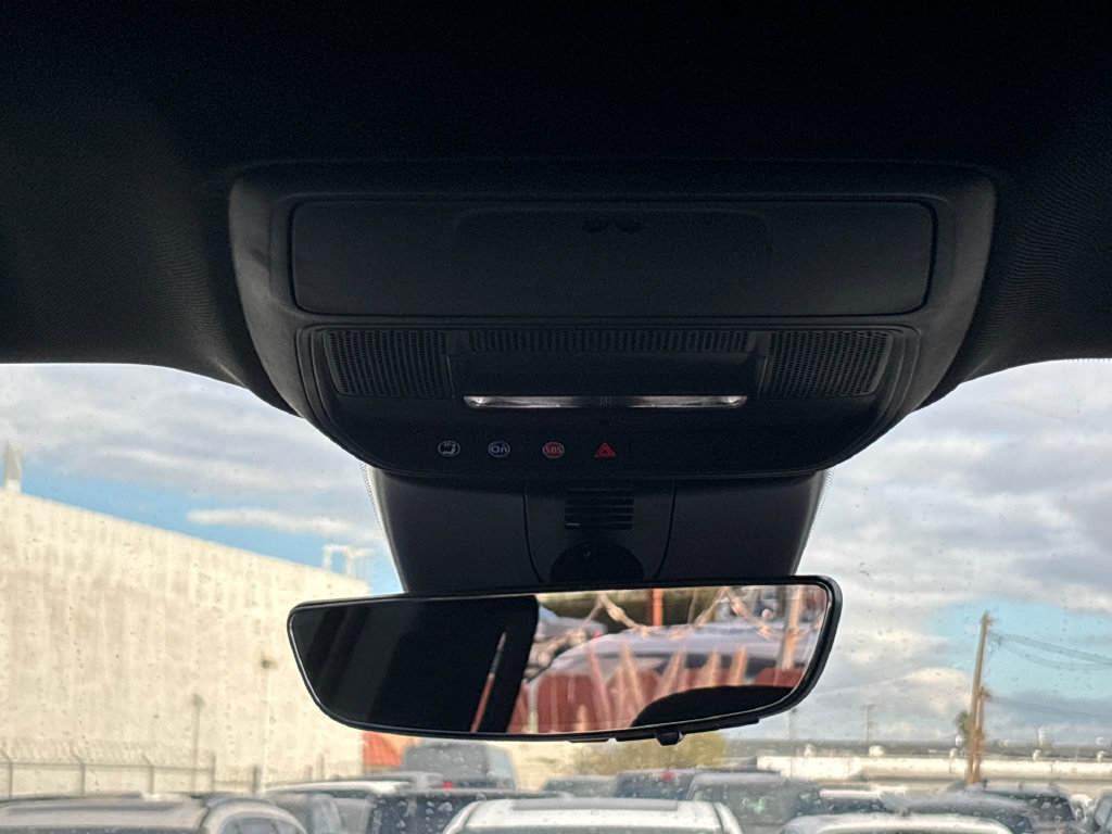 Used 2026 GMC Acadia Elevation FWD image 12