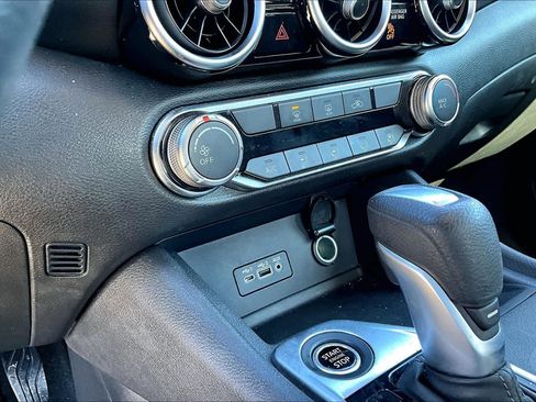 Used 2023 Nissan Sentra SV image 35