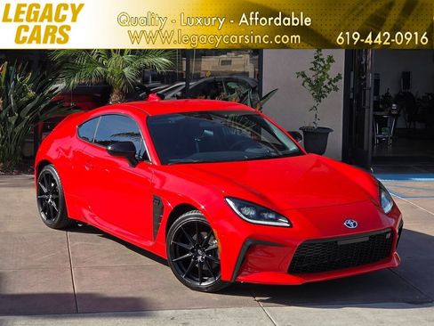 Used 2024 Toyota GR86 Premium image 1