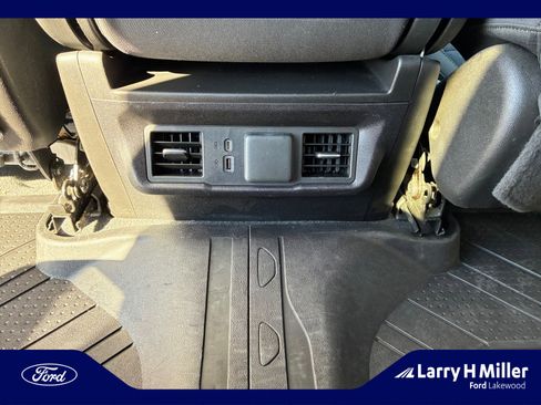 Used 2022 Chevrolet Silverado 1500 LT image 31