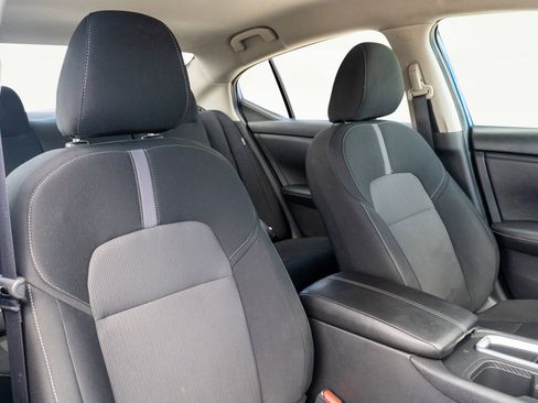 Used 2023 Nissan Sentra SV image 28