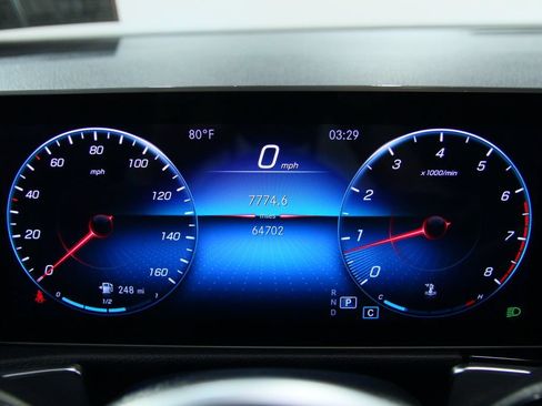 Certified 2021 Mercedes-Benz GLB 250 4MATIC image 13