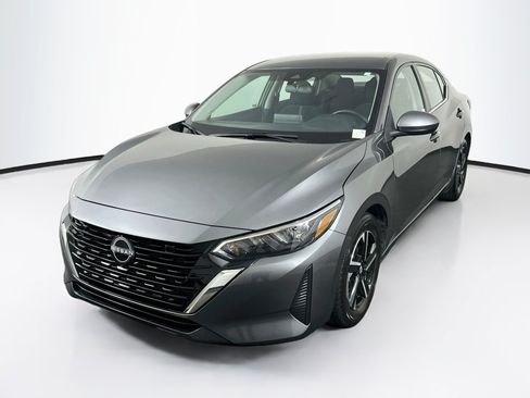 Used 2025 Nissan Sentra SV FWD image 3