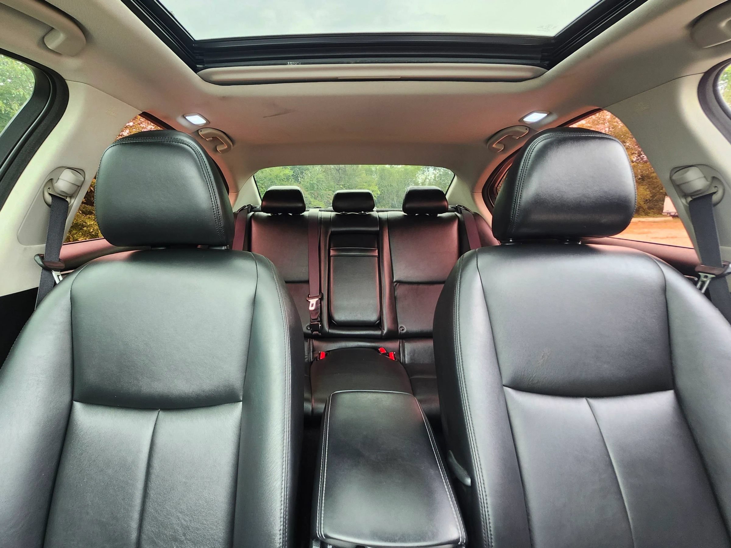 Used 2015 INFINITI Q50 Premium w/ Navigation Package AWD/4WD image 17