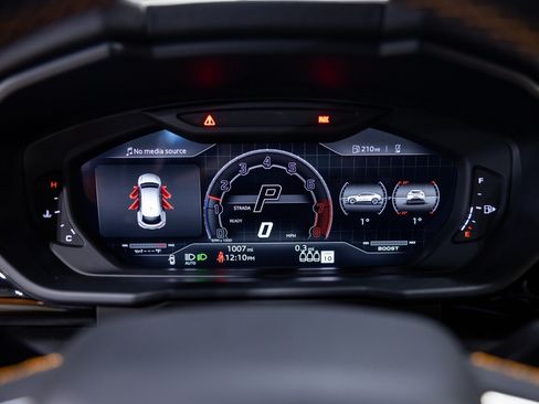 Used 2024 Lamborghini Urus S AWD/4WD image 43