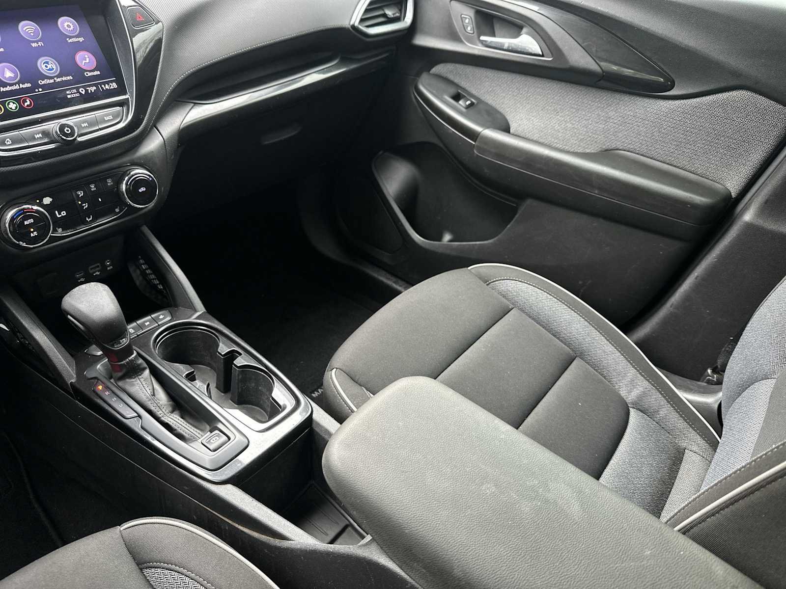 Certified 2022 Chevrolet TrailBlazer LT w/ Convenience Package FWD image 21