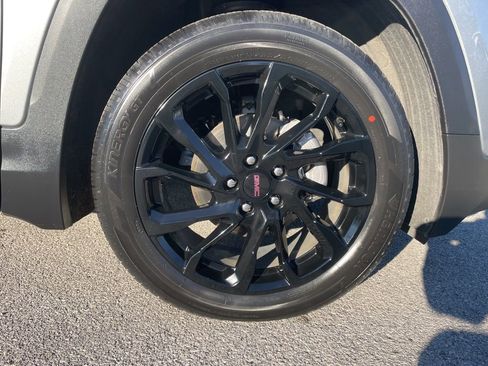 Used 2024 GMC Terrain SLE w/ Elevation Edition image 51