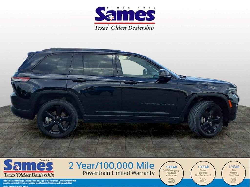 Used 2024 Jeep Grand Cherokee Altitude AWD/4WD image 2