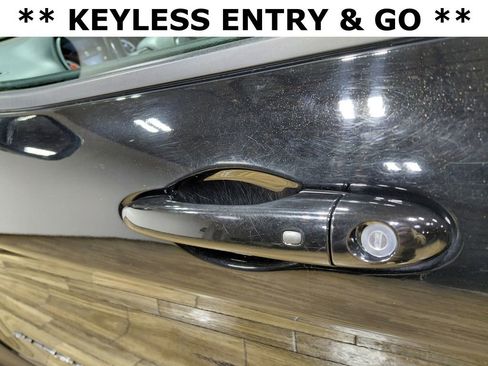 Used 2021 Jeep Cherokee Trailhawk image 16