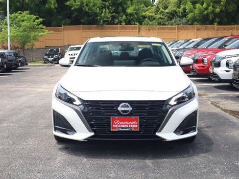 New 2026 Nissan Altima 2.5 SV w/ SV Premium Package FWD image 3