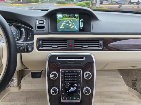 Used 2015 Volvo XC70 T6 Platinum w/ Protection Package image 47