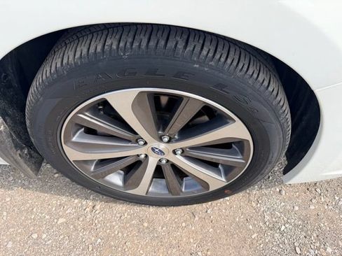 Used 2016 Subaru Legacy 3.6R Limited AWD/4WD image 9