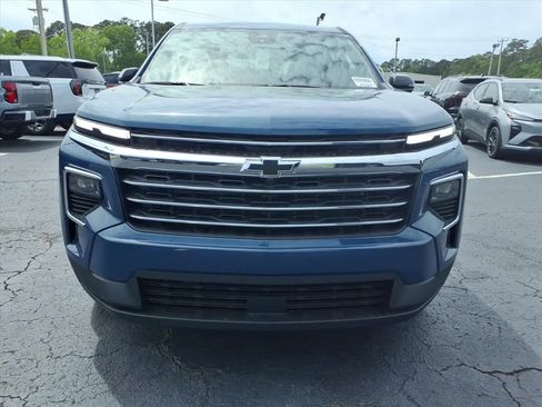 New 2026 Chevrolet Traverse LT image 9