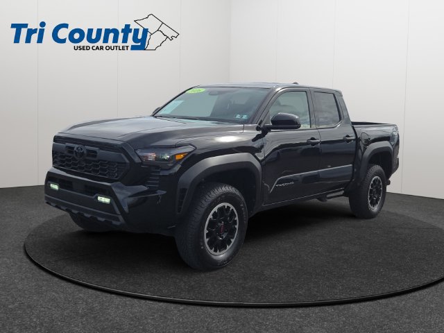 Certified 2026 Toyota Tacoma TRD Off-Road AWD/4WD image 3