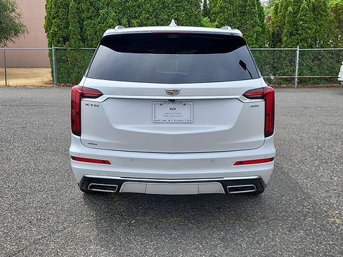 Used 2024 Cadillac XT6 Premium Luxury w/ Technology Package AWD/4WD image 6
