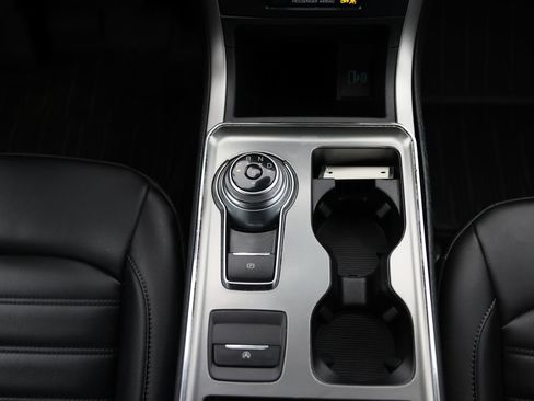 Certified 2022 Ford Edge SEL w/ Convenience Package image 25