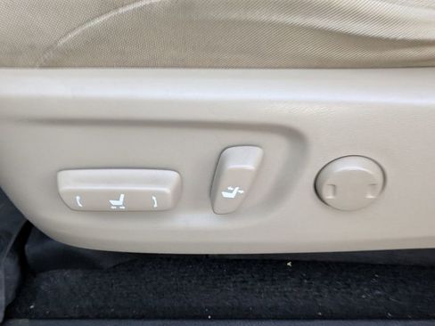 Used 2018 Toyota 4Runner SR5 image 20