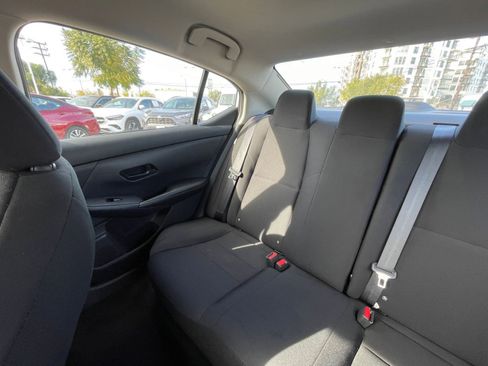 Used 2025 Nissan Sentra S image 39