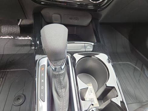 New 2026 Chevrolet Trax LT w/ Driver Confidence Package FWD image 17