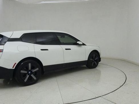 Used 2025 BMW iX xDrive50 w/ Convenience Package image 68