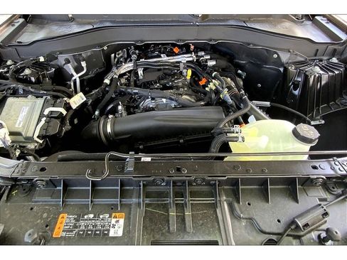 New 2025 Ford Explorer Active w/ Active Comfort Package image 25