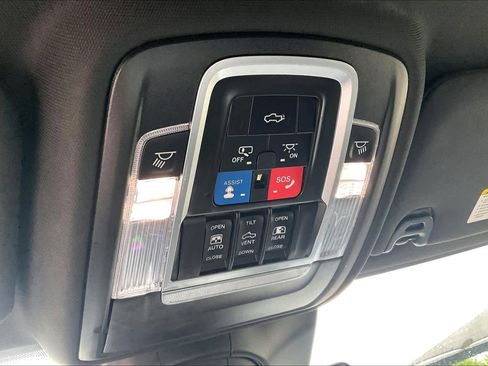 Used 2020 RAM 3500 Limited AWD/4WD image 32