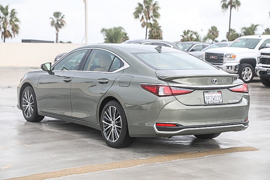 Certified 2025 Lexus ES 300h w/ Premium Package FWD image 5